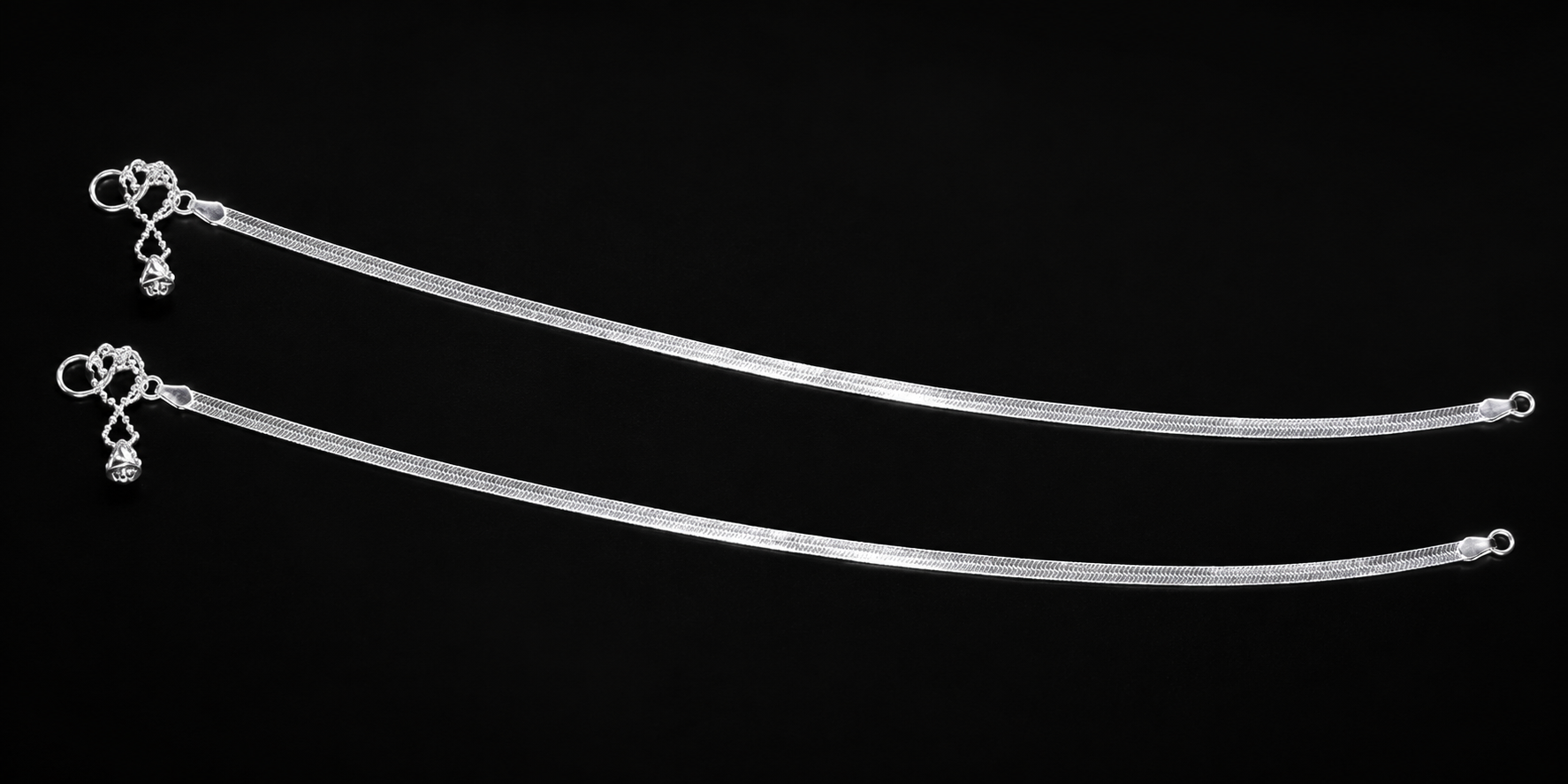 925 Sterling Silver Herringbone Chain Anklet for Women - detail of the filigree wirework
