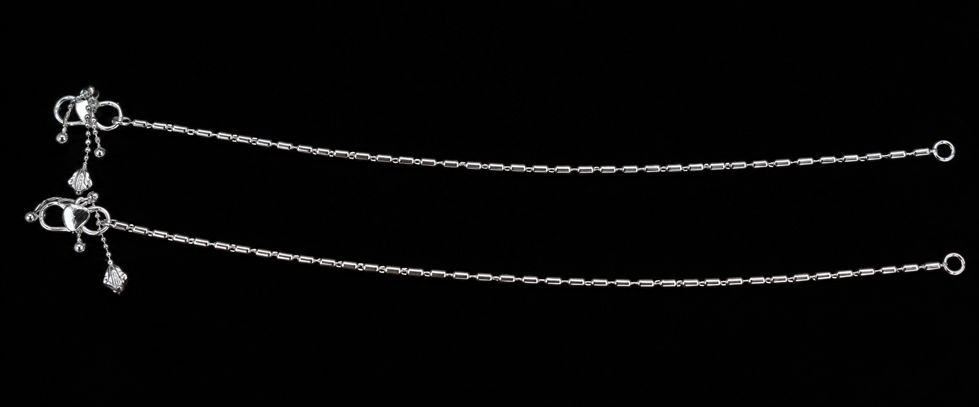 925 Sterling Silver Bow Charm Box Chain Anklet for Women - detail of the filigree wirework