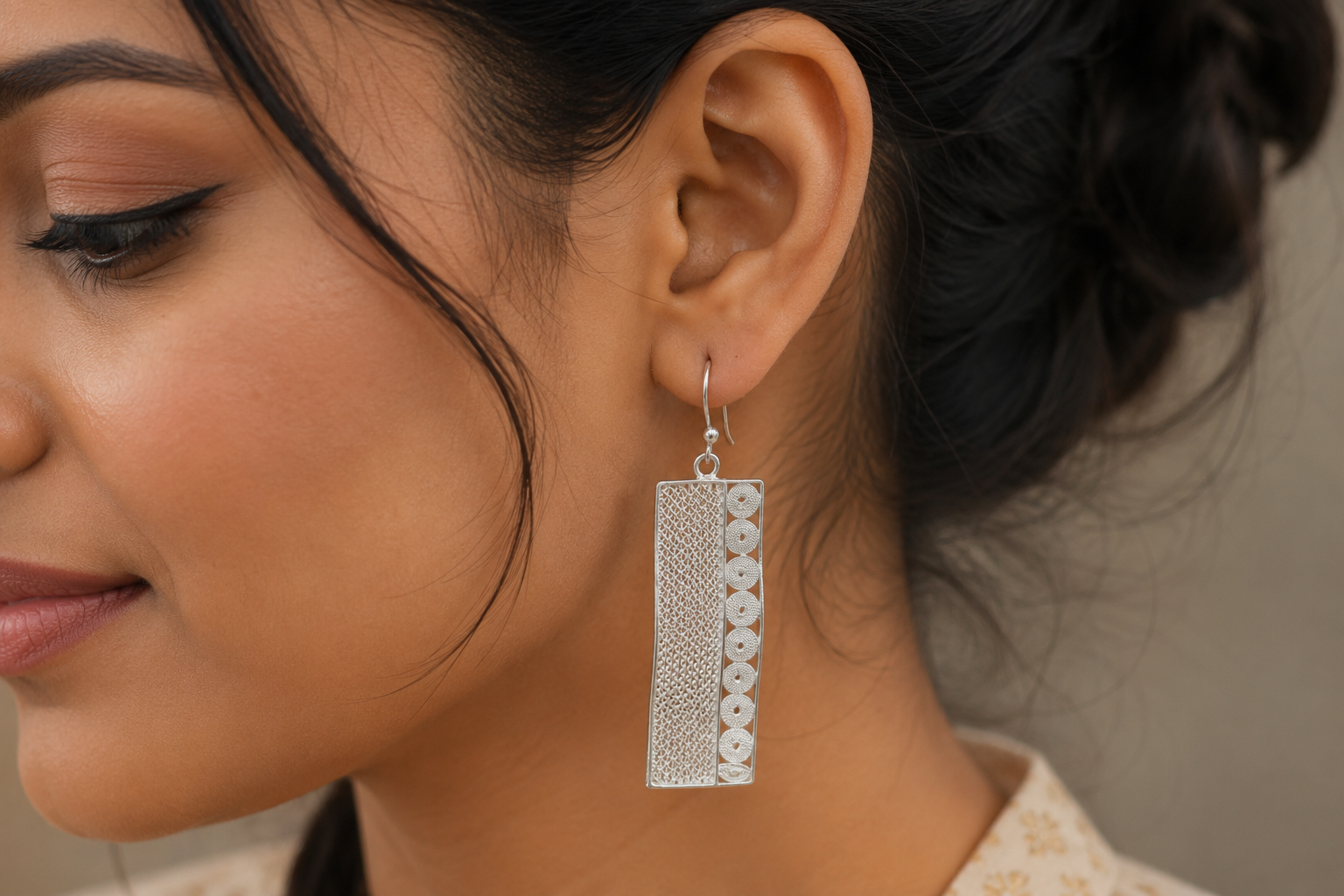 Vintage-Inspired Sterling Silver Mesh and Spiral Filigree Earrings