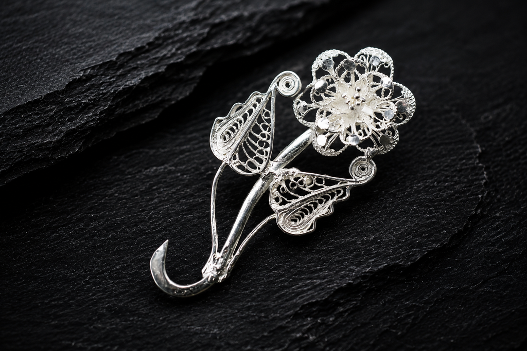 Elegant Bloom Filigree Silver Brooch