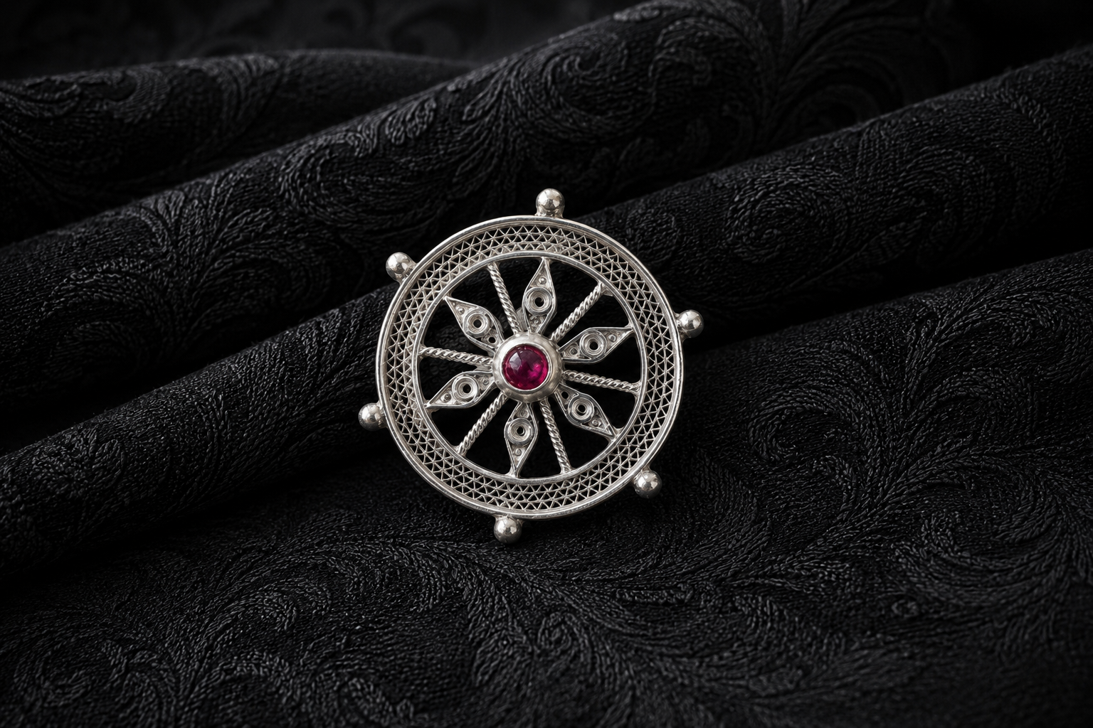 Royal Wheel Filigree Silver Brooch