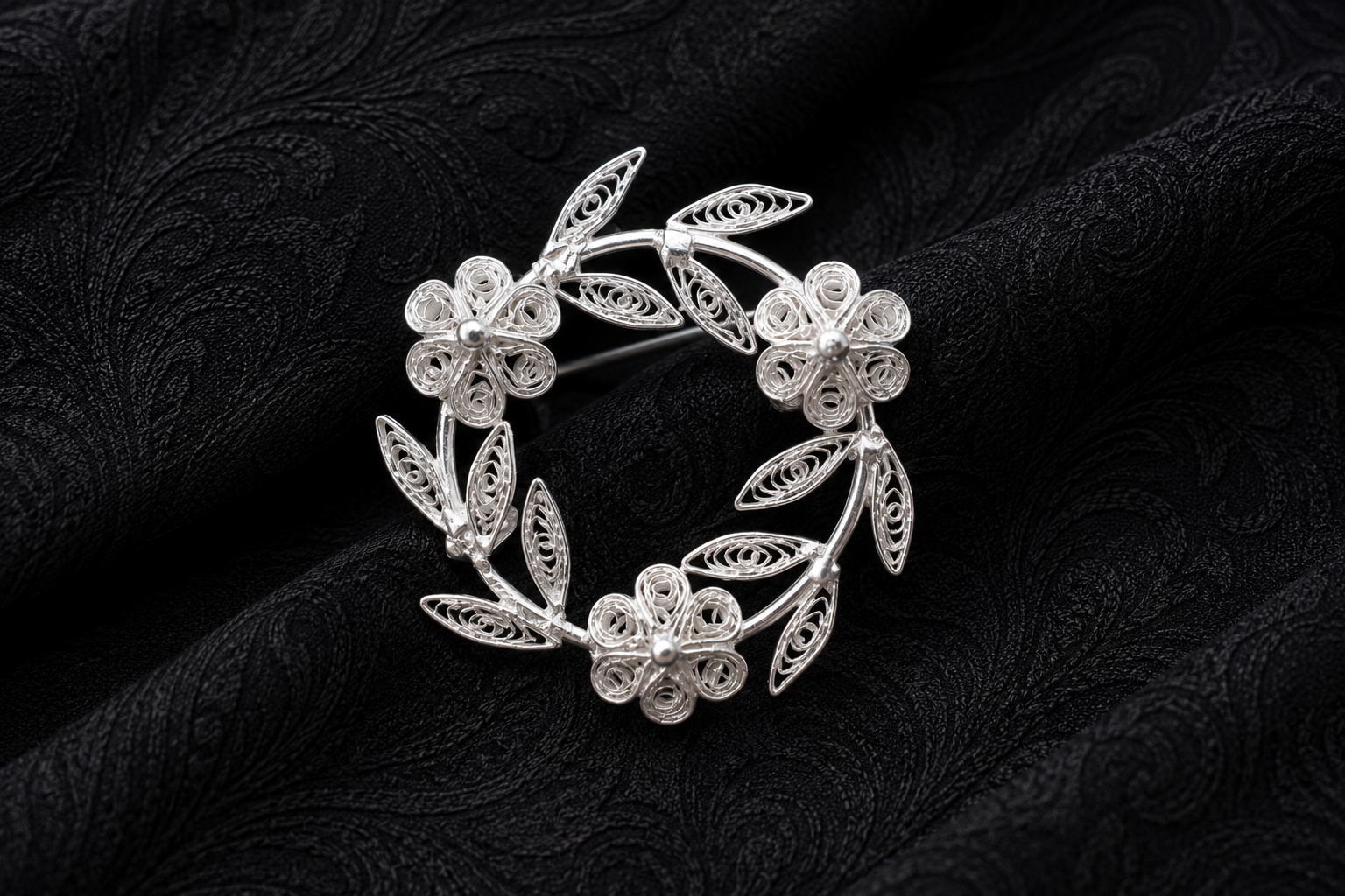 Eternal Blossom Wreath Filigree Silver Brooch