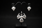 925 Silver Filigree Floral Pendant & Stud Earrings Set - detail of the filigree wirework