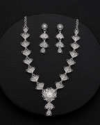 Silver Filigree Heart Blossom Necklace Set - detail of the filigree wirework
