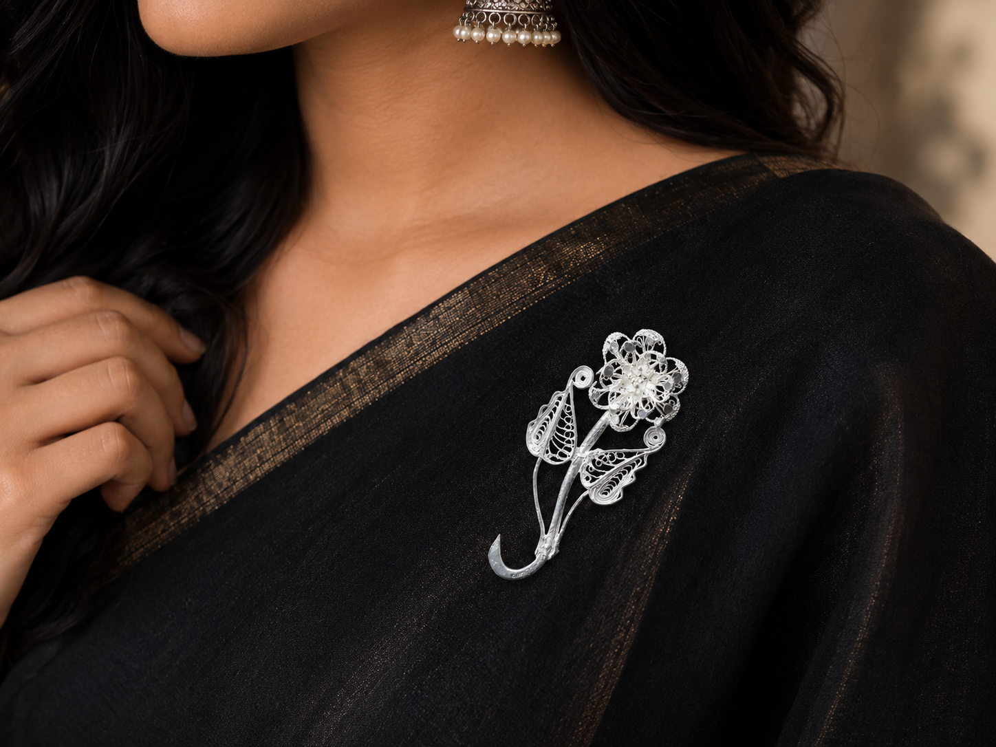 Elegant Bloom Filigree Silver Brooch