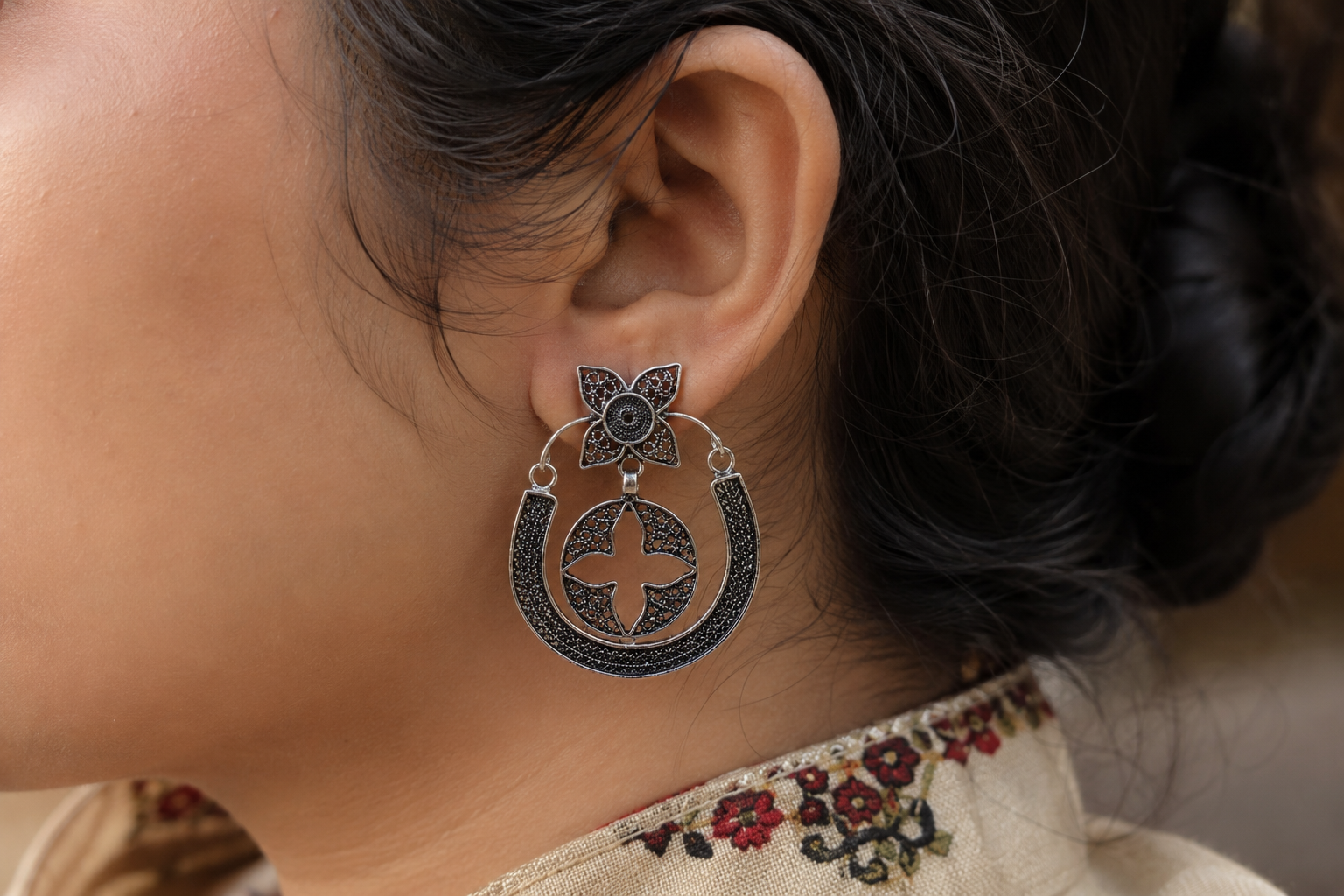 Noor Filigree Floral Hoop Earrings .