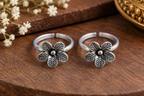 Floral Leaf Design Silver Toe Ring